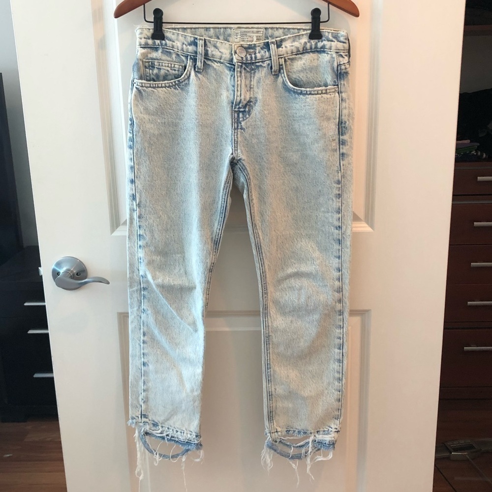 Current/ Elliot Distressed Jeans Size 26 With Flaws